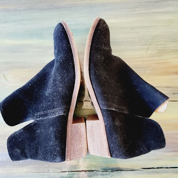 Splendid Suede Ankle Booties - Picture 3 of 9